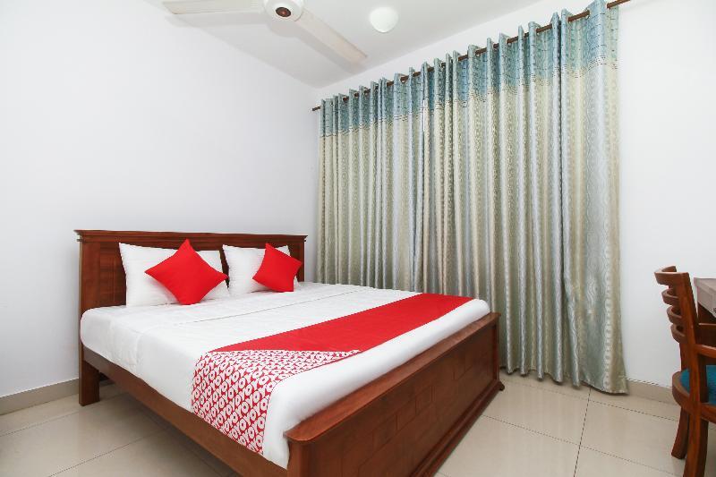 Oyo 126 Reliance Hotel Colombo Buitenkant foto